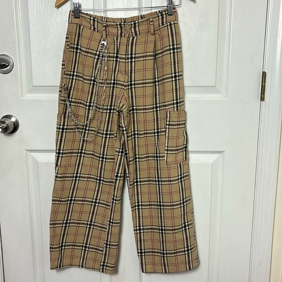 Forever 21 Nova Check plaid pants cargo pockets size Medium SHORT 100% Cotton - Picture 1 of 11